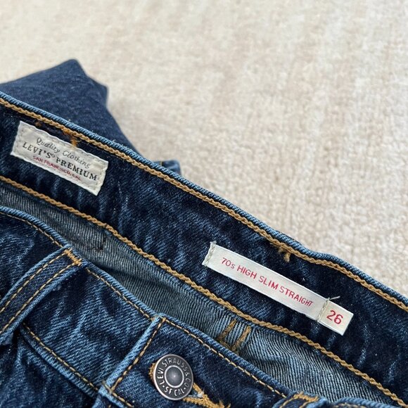 Levi's Premium 70s High Rise Slim Straight Jeans 26 Blue - Picture 2 of 10